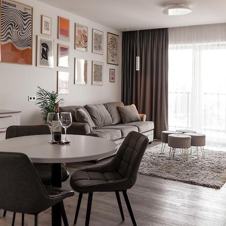 Bright Kaunas Apartment With Castle View المظهر الخارجي الصورة