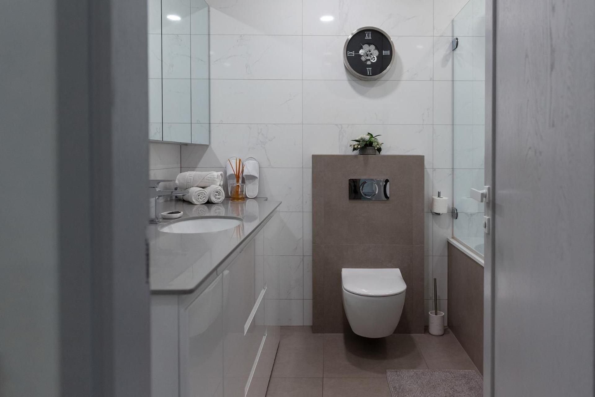 Bright Kaunas Apartment With Castle View المظهر الخارجي الصورة