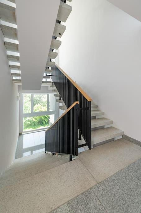 Bright Kaunas Apartment With Castle View المظهر الخارجي الصورة